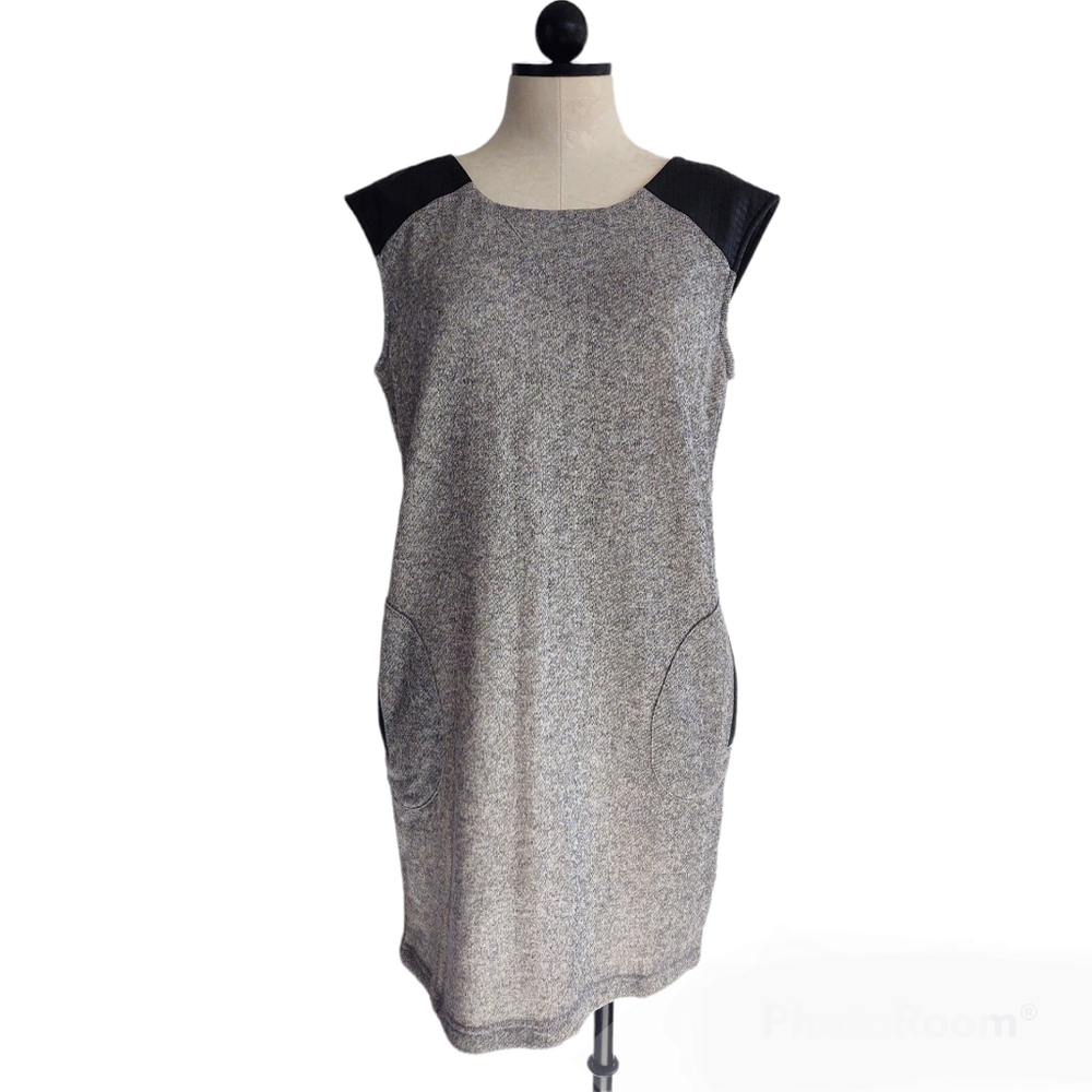Very J Gray Dress Sleeveless Faux Leather Shoulders Side Pockets Bsck Zip Size L - Picture 9 of 10